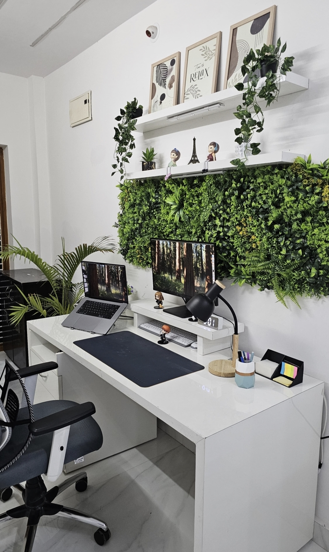 Green Wall Desk +Storage